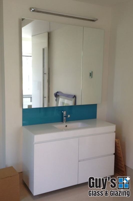 guys-glass-glazing-example-glass-splashback-morwell-2013-2