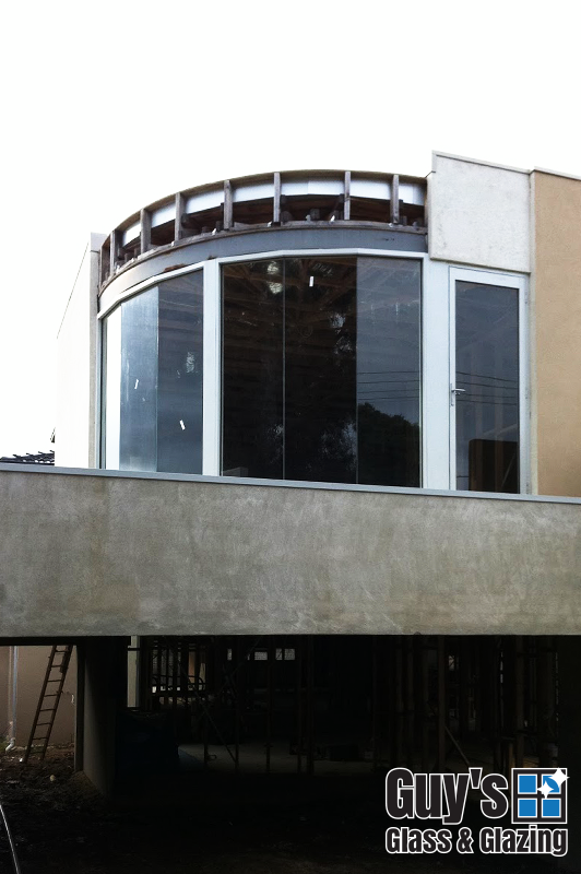 guys-glass-glazing-example-custom-windows-curved-windows-using-segments-1